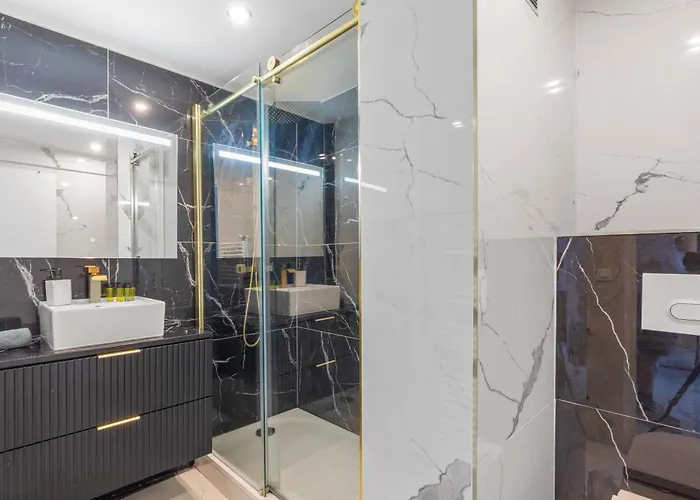 Lägenhet Au Coeur De Juan Les Pins L'empire 8 Couchages Antibes